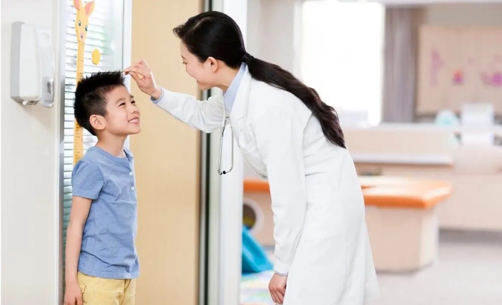 مزایای پیگیری رشد و تکامل کودکان